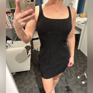Black short dress new with tags 
Size small